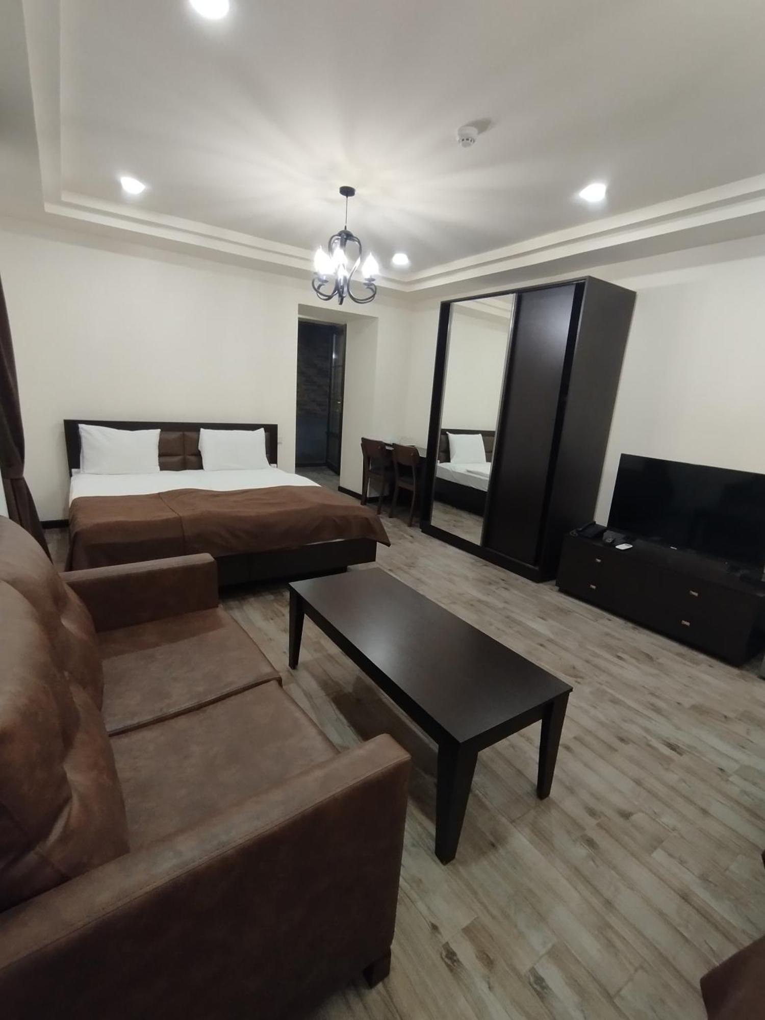Boutique Living Hotel Yerevan Luaran gambar