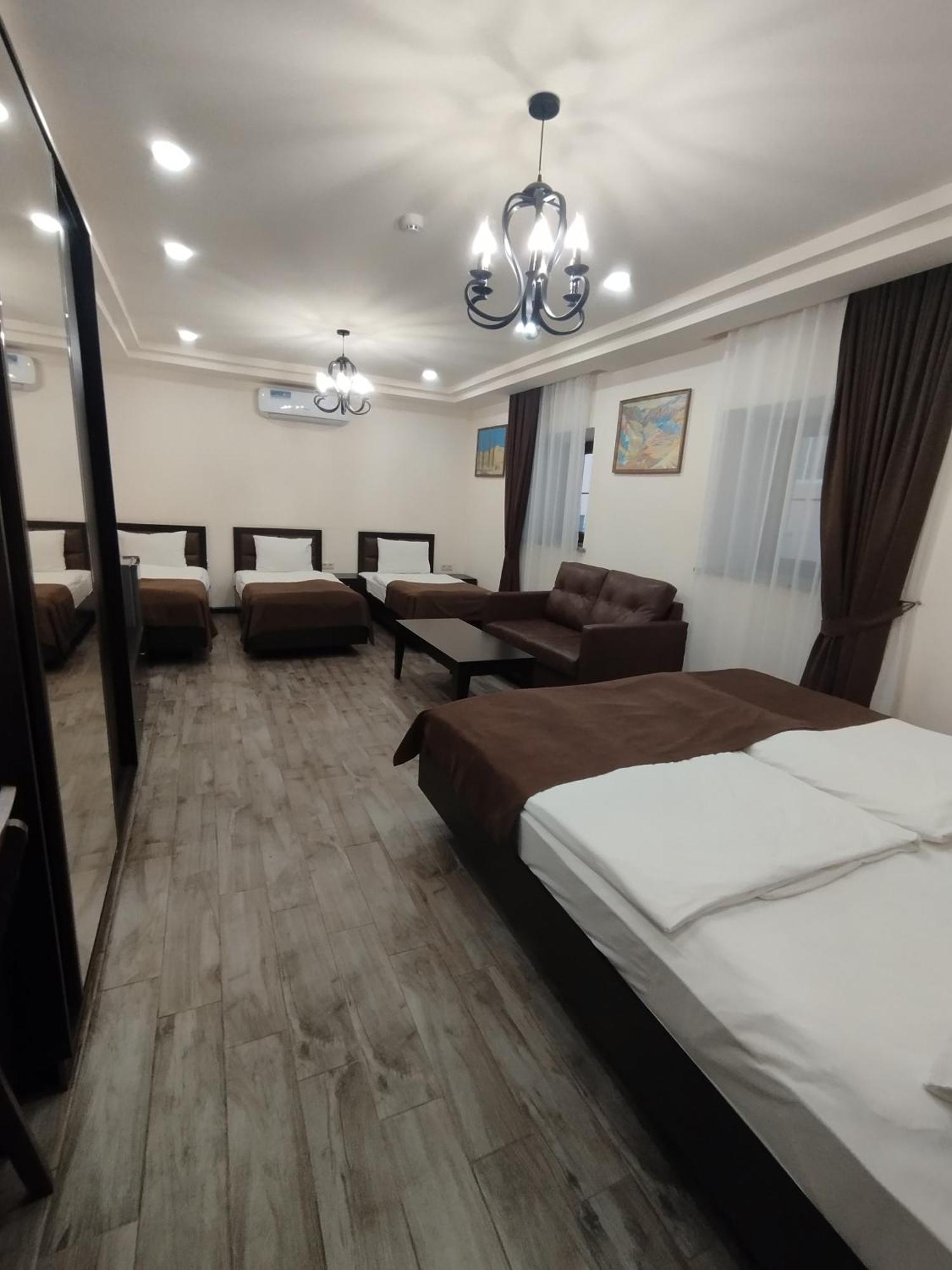 Boutique Living Hotel Yerevan Luaran gambar