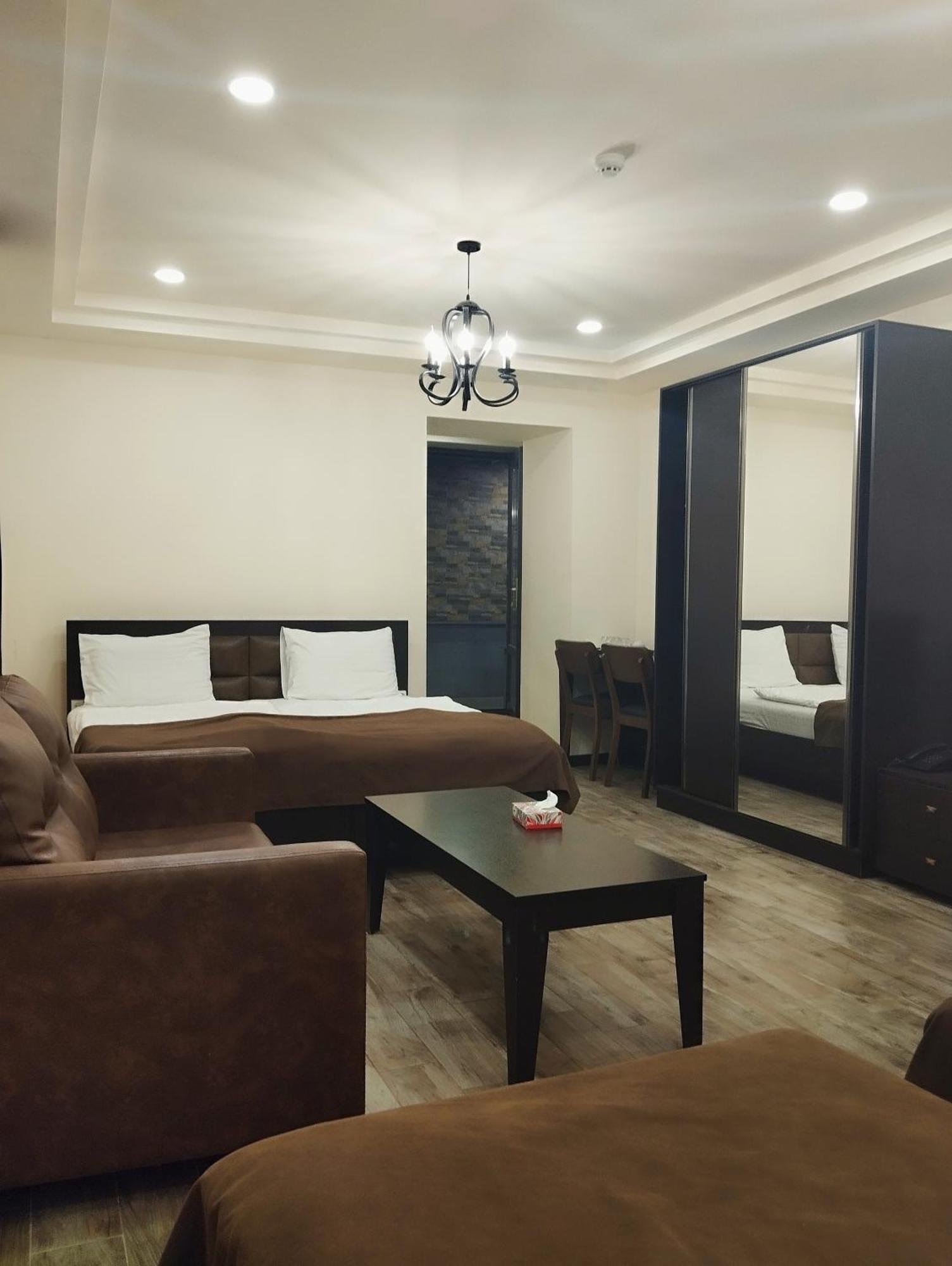 Boutique Living Hotel Yerevan Luaran gambar